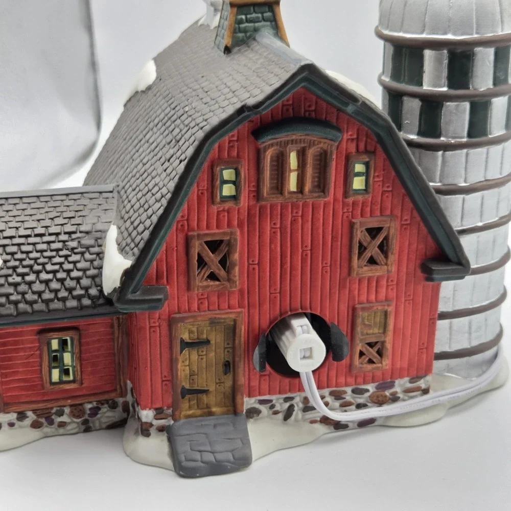 Vintage Dicken's Village O'Well Heartland Valley Village Red Barn With Silo  NEW